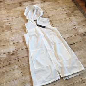 NWT Elie Tahari bathing suit cover - xtra small